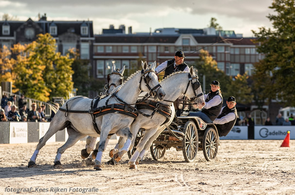 IJsbrand en Francisca op het Museumplein