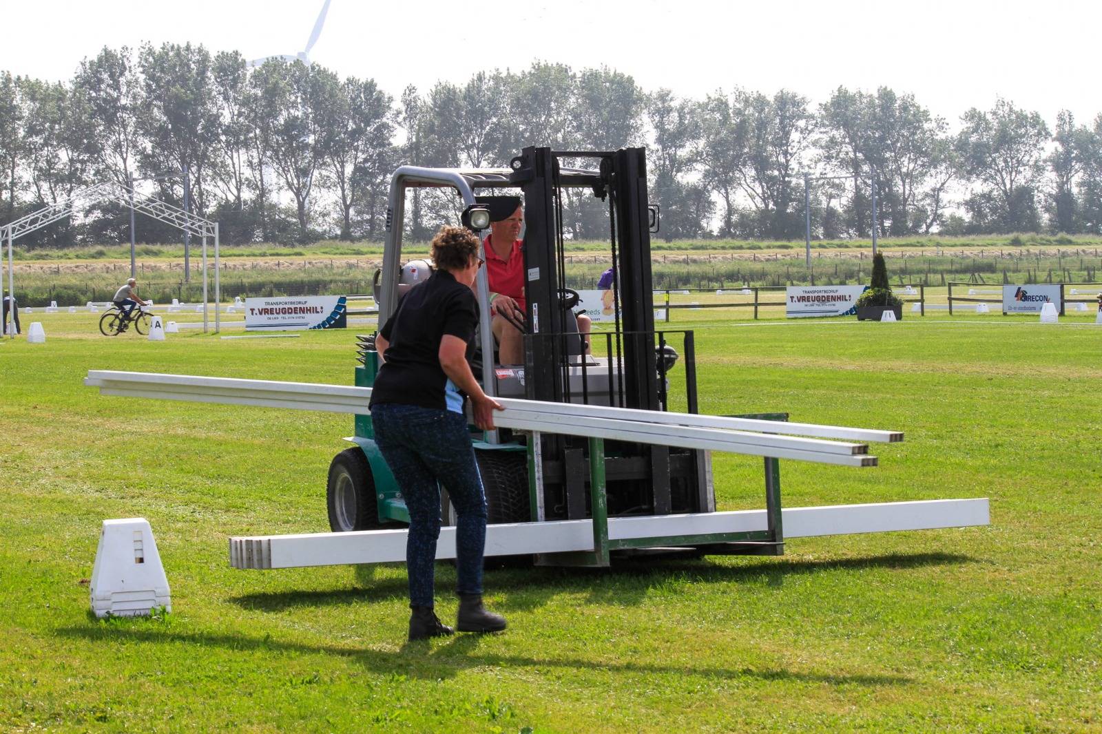 NK enkel- en tweespan paarden Maasdijk 2021: dressuur vrijdag