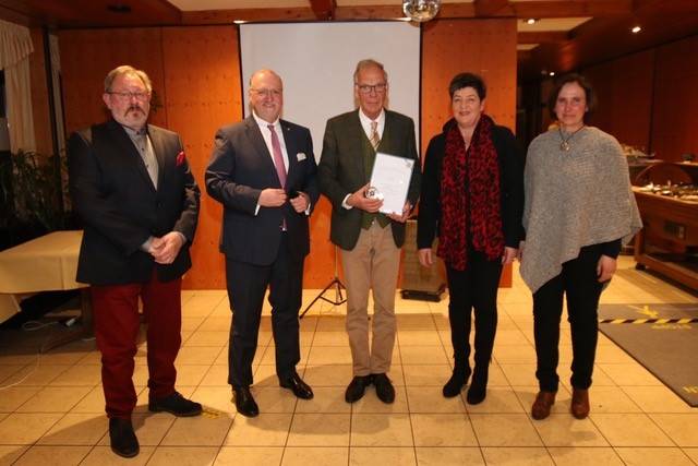 DRFV-Fachgruppe Fahren: Bronzenes Wagenrad für Otto-Erley – Schettler wiedergewählt